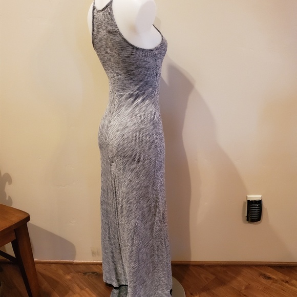 Lou Grey Dress - Picture 4 of 6